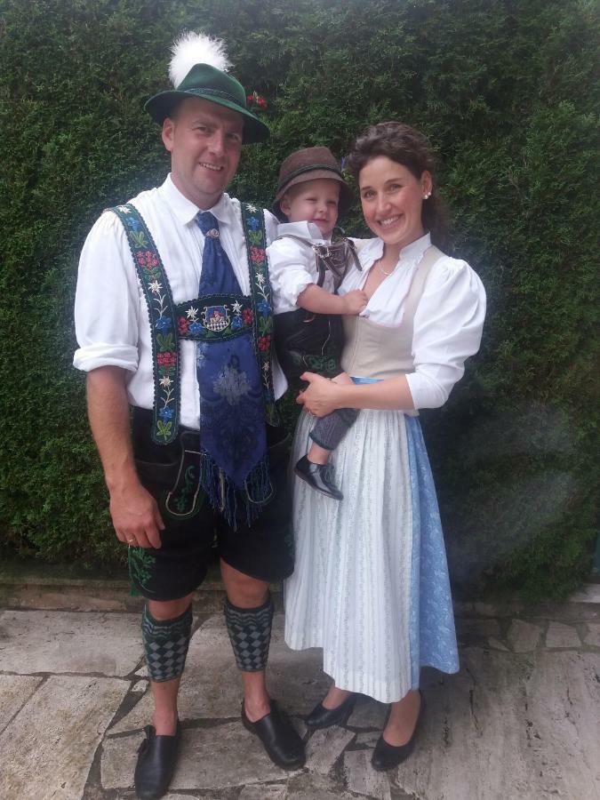 Ferienwohnung Franzi Garmisch-Partenkirchen Bagian luar foto