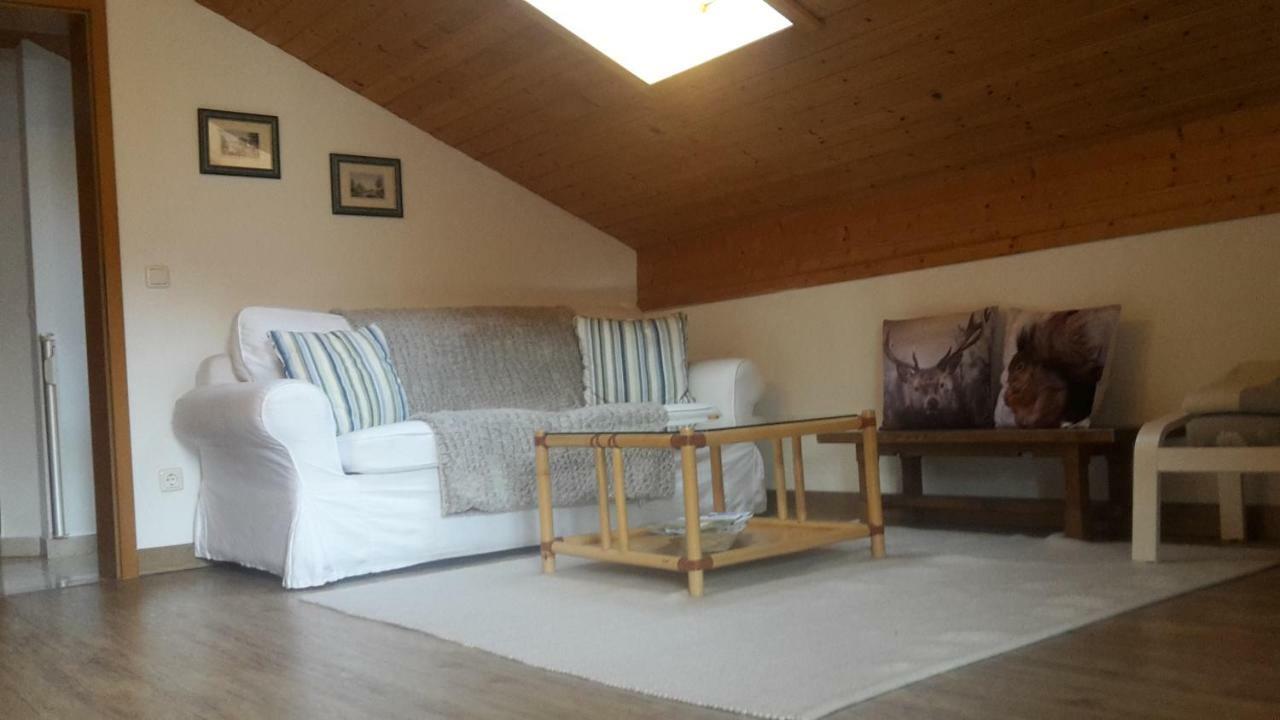 Ferienwohnung Franzi Garmisch-Partenkirchen Bagian luar foto