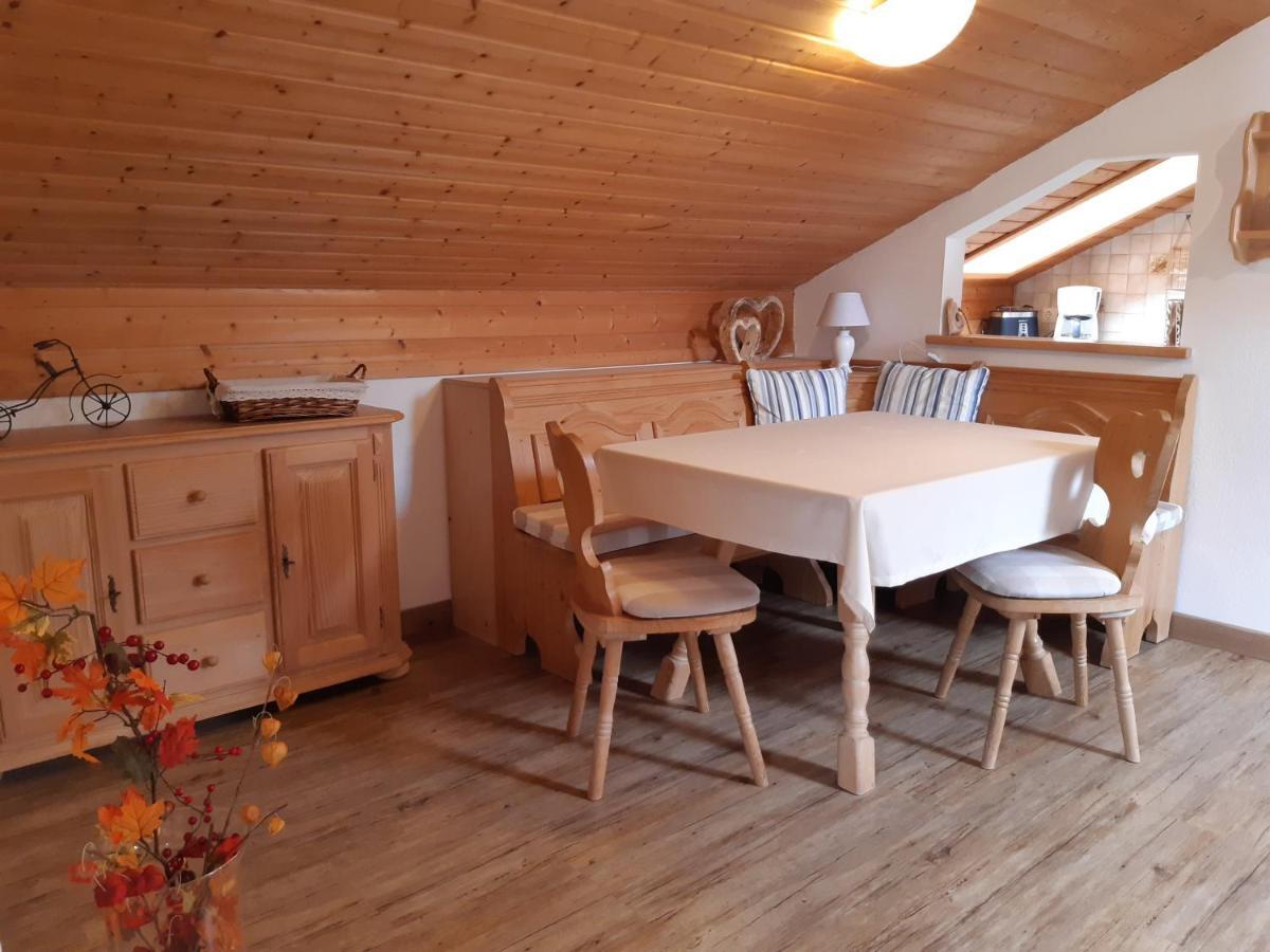 Ferienwohnung Franzi Garmisch-Partenkirchen Bagian luar foto